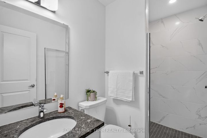 Photo 6 at 2706 Draper Avenue, Nepean (Redwood Park), Ottawa