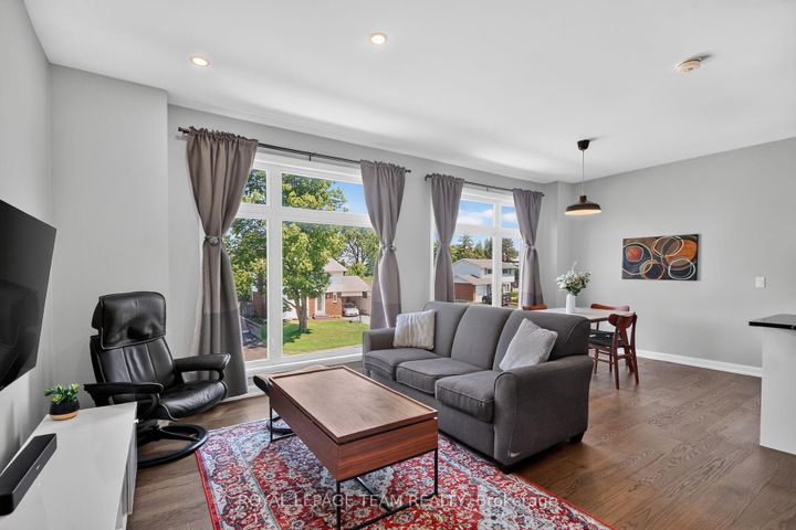 Photo 9 at 2706 Draper Avenue, Nepean (Redwood Park), Ottawa