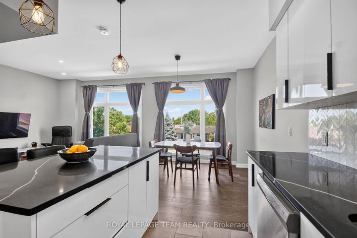Photo 19 at 2706 Draper Avenue, Nepean (Redwood Park), Ottawa