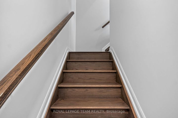 Photo 23 at 2706 Draper Avenue, Nepean (Redwood Park), Ottawa