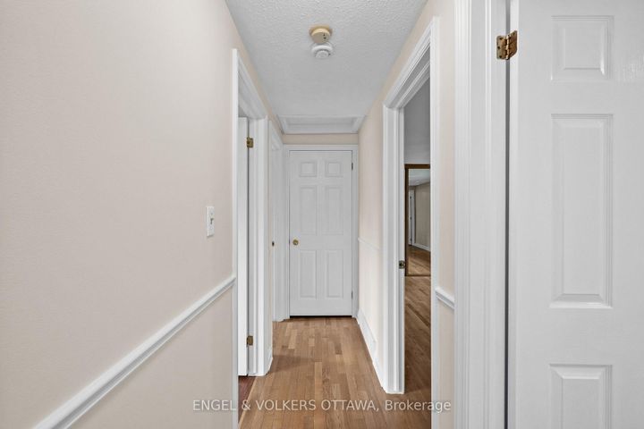 Photo 22 at 25 Antler Avenue, Nepean (On the Green), Ottawa