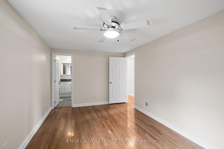 Photo 25 at 25 Antler Avenue, Nepean (On the Green), Ottawa