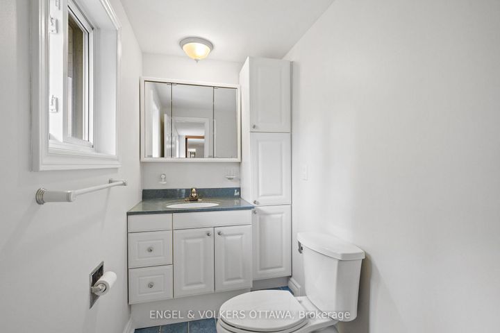 Photo 28 at 25 Antler Avenue, Nepean (On the Green), Ottawa