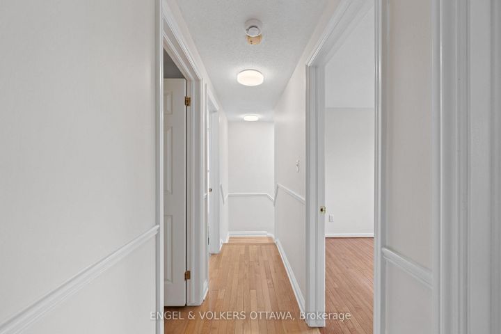 Photo 34 at 25 Antler Avenue, Nepean (On the Green), Ottawa