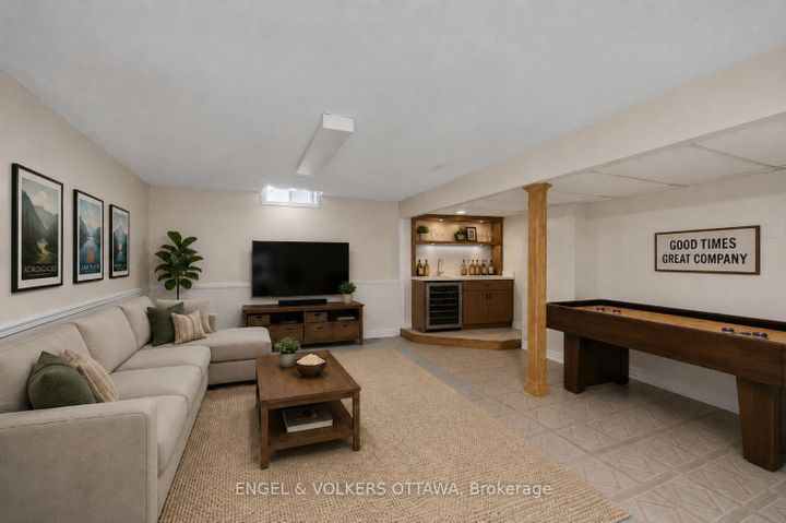 Photo 38 at 25 Antler Avenue, Nepean (On the Green), Ottawa