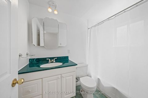 Photo 35 at 25 Antler Avenue, Nepean (On the Green), Ottawa