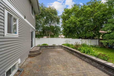 Photo 40 at 25 Antler Avenue, Nepean (On the Green), Ottawa