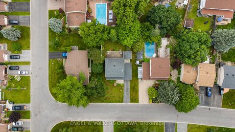 Photo 44 at 25 Antler Avenue, Nepean (On the Green), Ottawa