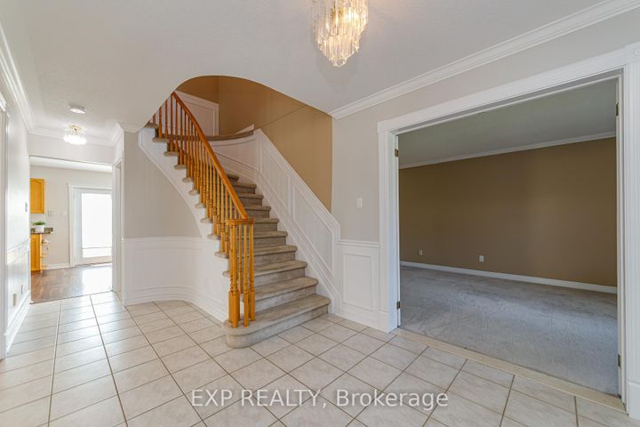 Photo 17 at 40 Newborough Crescent, Nepean (Barrhaven East), Ottawa