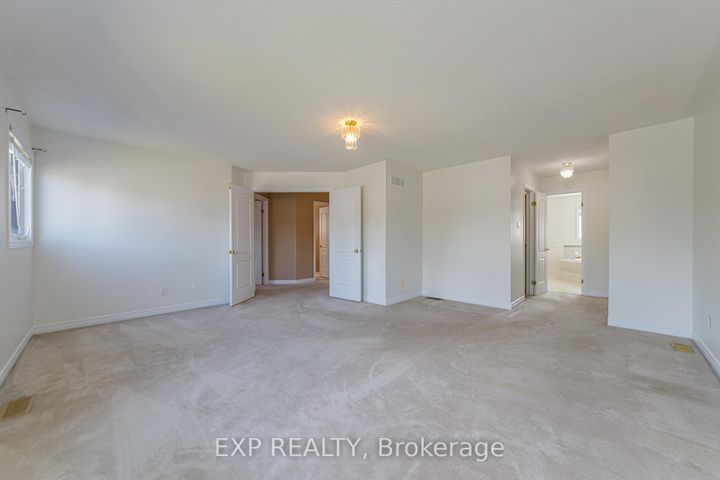 Photo 31 at 40 Newborough Crescent, Nepean (Barrhaven East), Ottawa