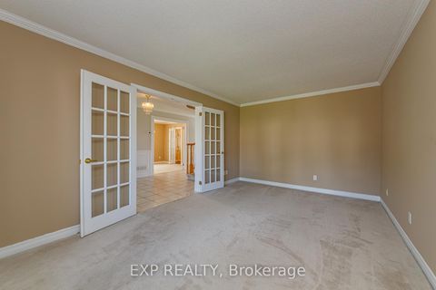 Photo 3 at 40 Newborough Crescent, Nepean (Barrhaven East), Ottawa