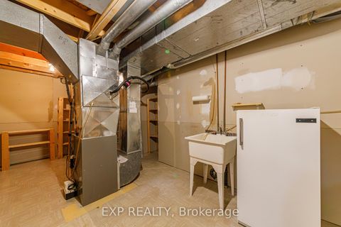 Photo 41 at 40 Newborough Crescent, Nepean (Barrhaven East), Ottawa