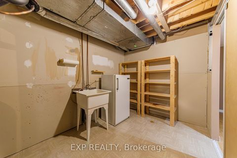 Photo 42 at 40 Newborough Crescent, Nepean (Barrhaven East), Ottawa