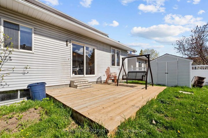 Photo 34 at 4 Tamarack Place N, Nepean (Longfields), Ottawa