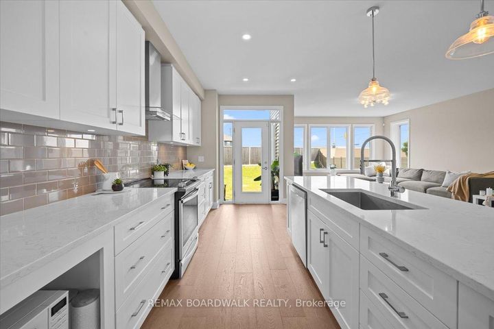 Photo 6 at 620 Barry Helman Drive, Nepean (Cedargrove/Fraserdale), Ottawa