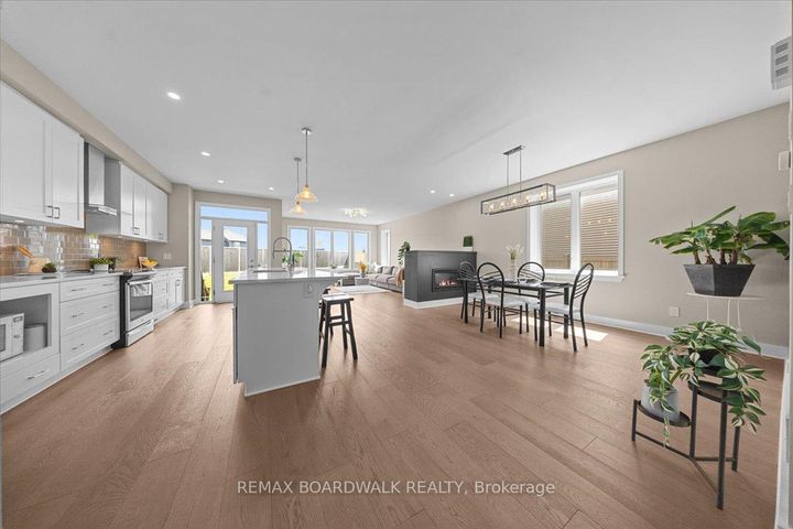 Photo 7 at 620 Barry Helman Drive, Nepean (Cedargrove/Fraserdale), Ottawa