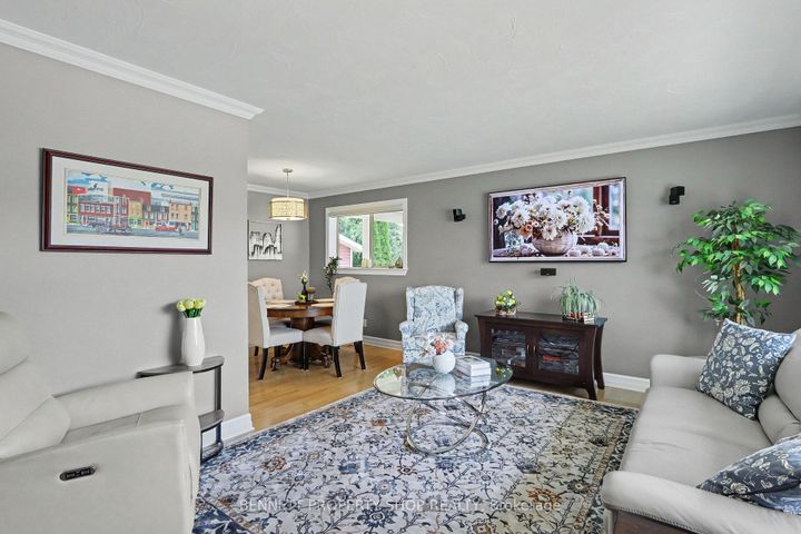 Photo 6 at 28 Majestic Drive, Nepean (Manordale), Ottawa