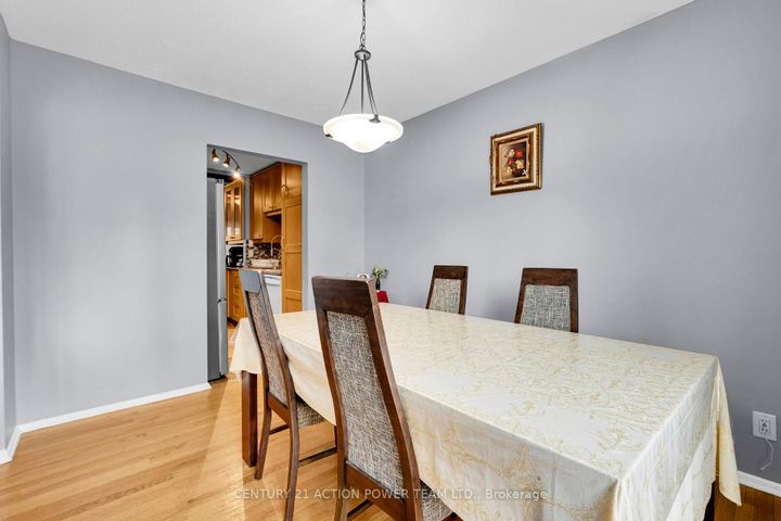 Photo 9 at 1299 Meadowlands Drive E, Nepean (City View/Skyline/Fisher Heights/Parkwood Hills), Ottawa