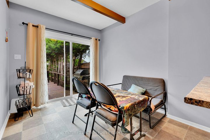 Photo 16 at 1299 Meadowlands Drive E, Nepean (City View/Skyline/Fisher Heights/Parkwood Hills), Ottawa