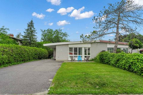Photo 2 at 1299 Meadowlands Drive E, Nepean (City View/Skyline/Fisher Heights/Parkwood Hills), Ottawa