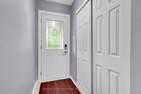 Photo 3 at 1299 Meadowlands Drive E, Nepean (City View/Skyline/Fisher Heights/Parkwood Hills), Ottawa