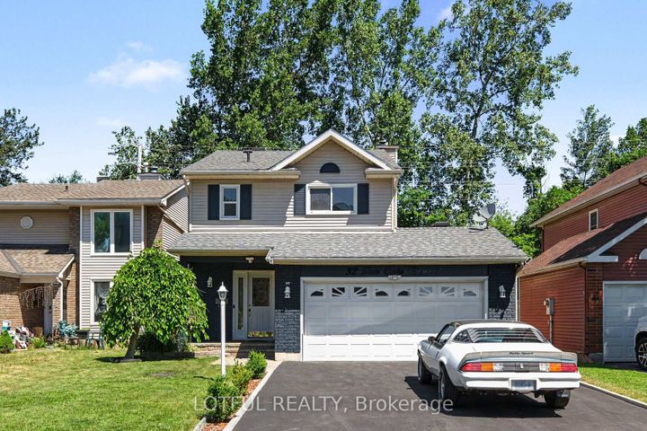 Photo 1 at 52 Fair Oaks Crescent, Nepean (Craig Henry/Woodvale), Ottawa