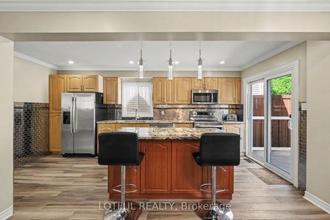 Photo 9 at 52 Fair Oaks Crescent, Nepean (Craig Henry/Woodvale), Ottawa