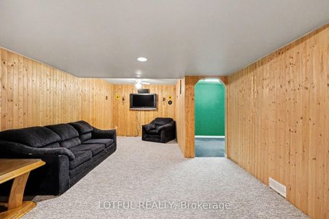 Photo 20 at 52 Fair Oaks Crescent, Nepean (Craig Henry/Woodvale), Ottawa