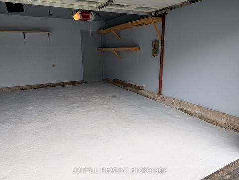 Photo 26 at 52 Fair Oaks Crescent, Nepean (Craig Henry/Woodvale), Ottawa