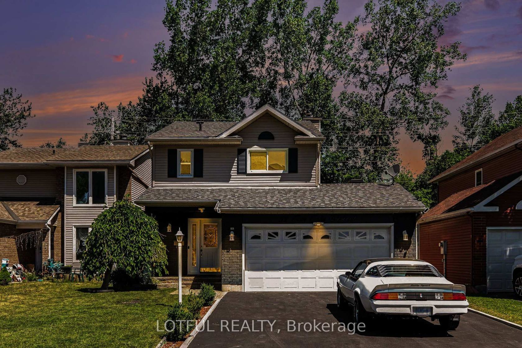 52 Fair Oaks Crescent, Nepean (Craig Henry/Woodvale), Ottawa 