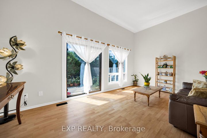 Photo 4 at 6 - 2 Bertona Street, Nepean (Manordale), Ottawa