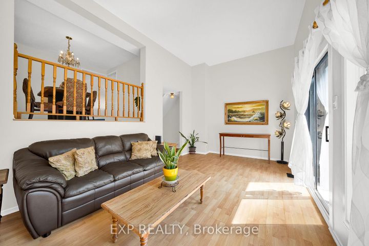 Photo 5 at 6 - 2 Bertona Street, Nepean (Manordale), Ottawa