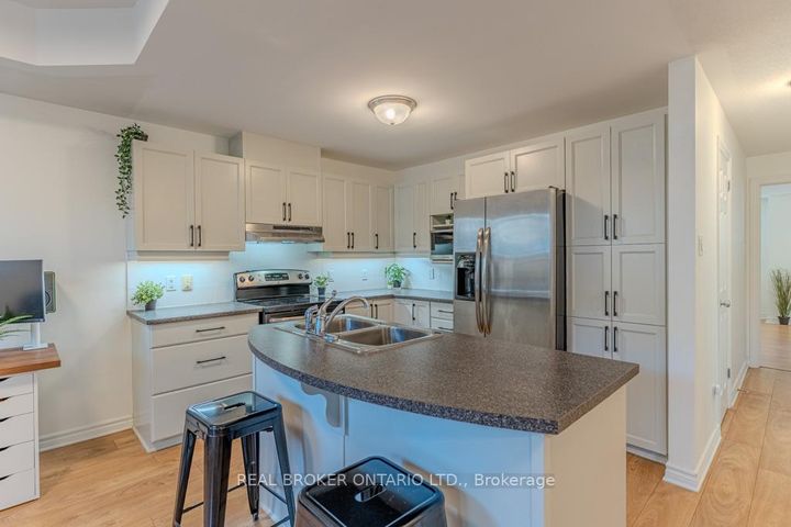 Photo 14 at 2 - 176 Paseo Private, Nepean (Centrepointe), Ottawa