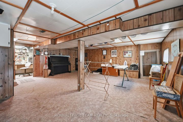 Photo 26 at 84 Rita Avenue, Nepean (Meadowlands/St. Claire Gardens), Ottawa