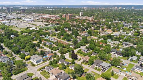 Photo 4 at 84 Rita Avenue, Nepean (Meadowlands/St. Claire Gardens), Ottawa