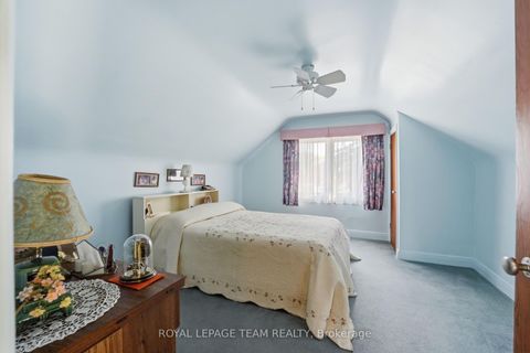 Photo 20 at 84 Rita Avenue, Nepean (Meadowlands/St. Claire Gardens), Ottawa