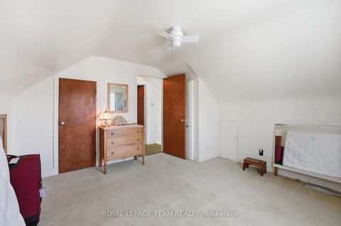 Photo 21 at 84 Rita Avenue, Nepean (Meadowlands/St. Claire Gardens), Ottawa