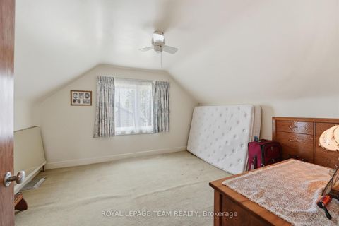 Photo 22 at 84 Rita Avenue, Nepean (Meadowlands/St. Claire Gardens), Ottawa