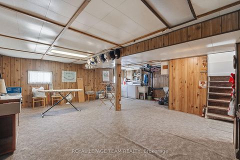 Photo 23 at 84 Rita Avenue, Nepean (Meadowlands/St. Claire Gardens), Ottawa