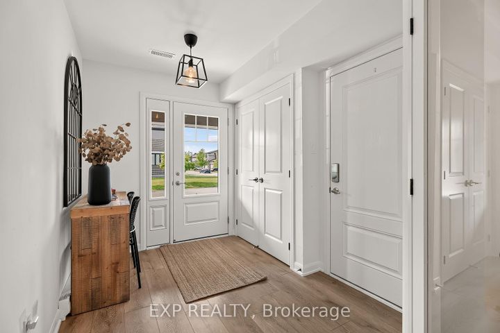 Photo 4 at 532 Aglish Mews, Nepean (Half Moon Bay), Ottawa