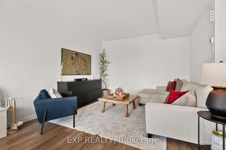 Photo 9 at 532 Aglish Mews, Nepean (Half Moon Bay), Ottawa
