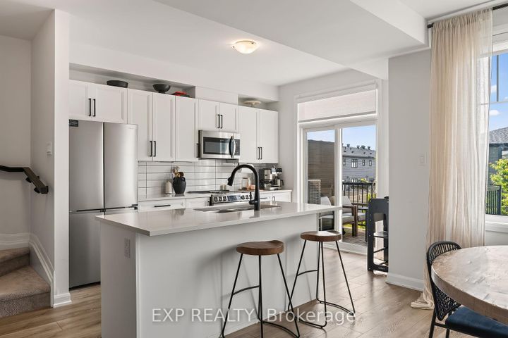 Photo 18 at 532 Aglish Mews, Nepean (Half Moon Bay), Ottawa