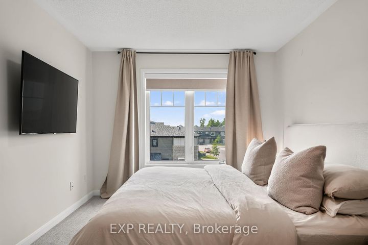 Photo 31 at 532 Aglish Mews, Nepean (Half Moon Bay), Ottawa