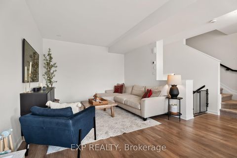 Photo 10 at 532 Aglish Mews, Nepean (Half Moon Bay), Ottawa
