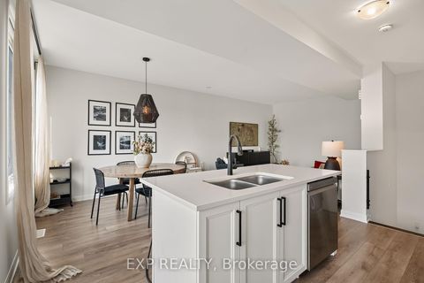 Photo 22 at 532 Aglish Mews, Nepean (Half Moon Bay), Ottawa