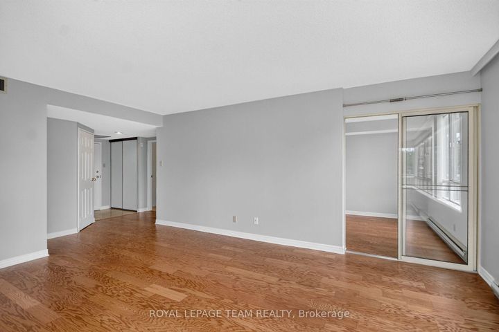 Photo 22 at 201 - 100 Grant Carman Drive, Nepean (Borden Farm/Stewart Farm/Carleton Heights/Parkwood Hills), Ottawa