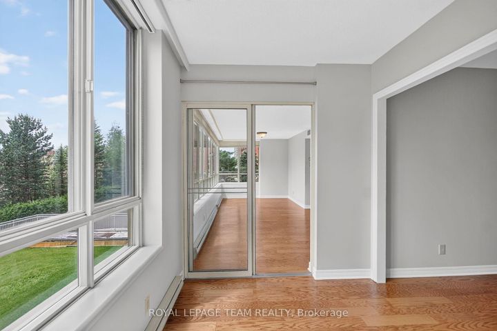 Photo 32 at 201 - 100 Grant Carman Drive, Nepean (Borden Farm/Stewart Farm/Carleton Heights/Parkwood Hills), Ottawa