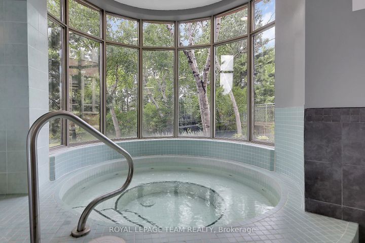 Photo 34 at 201 - 100 Grant Carman Drive, Nepean (Borden Farm/Stewart Farm/Carleton Heights/Parkwood Hills), Ottawa