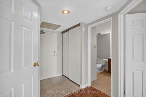 Photo 5 at 201 - 100 Grant Carman Drive, Nepean (Borden Farm/Stewart Farm/Carleton Heights/Parkwood Hills), Ottawa