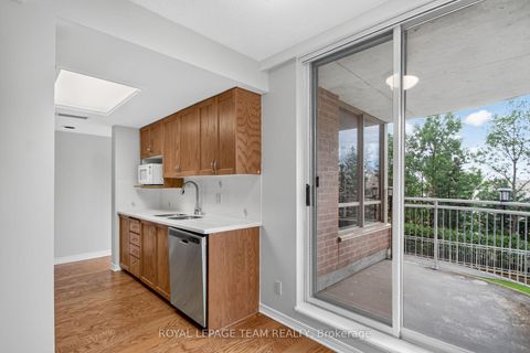 Photo 18 at 201 - 100 Grant Carman Drive, Nepean (Borden Farm/Stewart Farm/Carleton Heights/Parkwood Hills), Ottawa